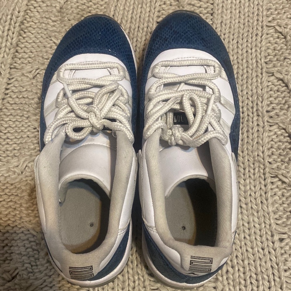Air Jordan 11 Retro Low Color: White/Navy/Black Snake
Navy (2019)